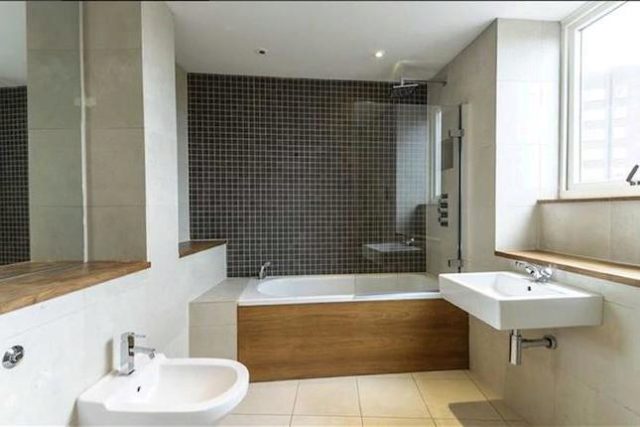  Image of 1 bedroom Flat to rent in Park Road London NW8 at Strathmore Court, 143 Park Road, St John