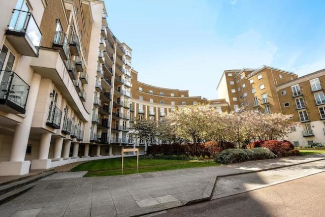  Image of 2 bedroom Flat for sale in Palgrave Gardens London NW1 at Albert Court, Palgrave Gardens, Regents Park NW1