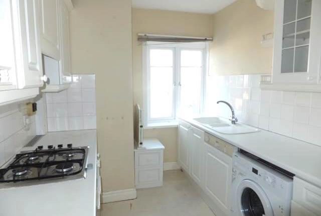  Image of 2 bedroom Flat to rent in Madeira Park Tunbridge Wells TN2 at Madeira Park, Tunbridge Wells TN2