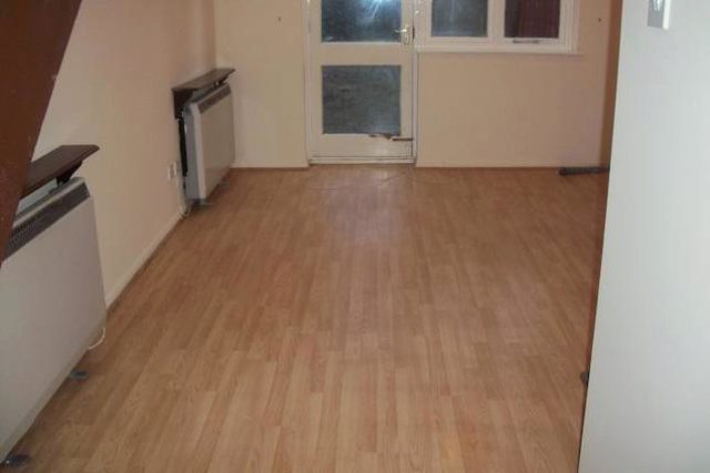  Image of 2 bedroom Flat to rent in Fleetwood Court Evelyn Denington Road London E6 at Fleetwood Court, Everlyn Denington Road, Beckton E6