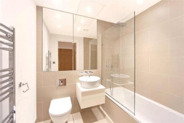  Image of 2 bedroom Flat to rent in Holland Park Avenue London W11 at Holland Park Avenue, London W11