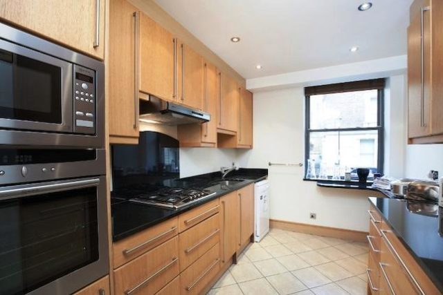  Image of 2 bedroom Flat to rent in Emperors Gate London SW7 at Emperors Gate, London SW7