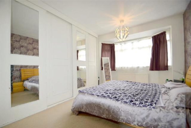  Image of 3 bedroom End of Terrace for sale in Elgin Road Addiscombe Croydon CR0 at Elgin Road, Croydon, Surrey CR0