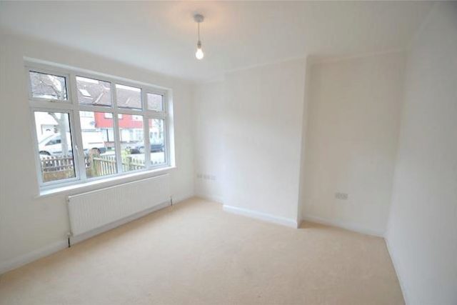  Image of 3 bedroom Property for sale in Kimberley Road Croydon CR0 at Kimberley Road, Croydon CR0