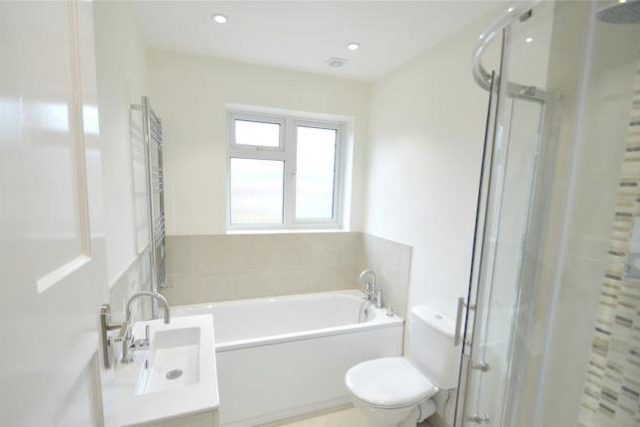  Image of 3 bedroom Property for sale in Kimberley Road Croydon CR0 at Kimberley Road, Croydon CR0