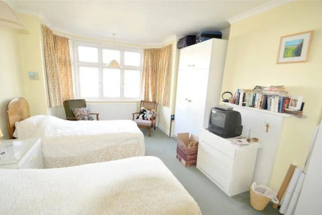  Image of 3 bedroom Semi-Detached house for sale in Greencourt Avenue Croydon CR0 at Greencourt Avenue, Croydon CR0