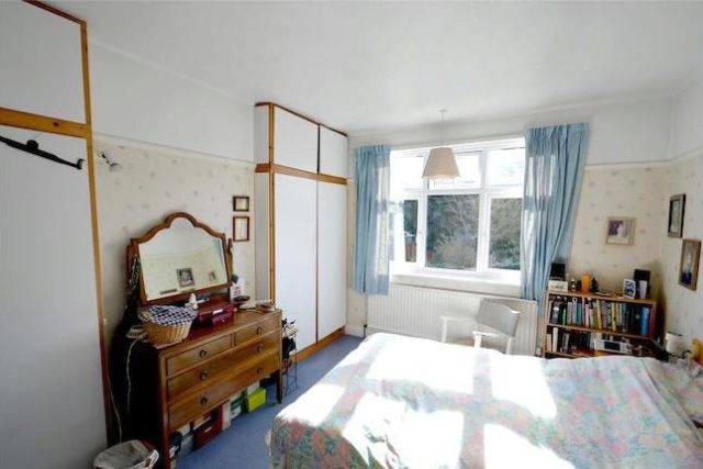  Image of 3 bedroom Semi-Detached house for sale in Greencourt Avenue Croydon CR0 at Greencourt Avenue, Croydon CR0