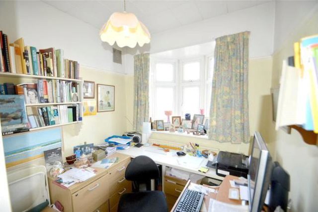  Image of 3 bedroom Semi-Detached house for sale in Greencourt Avenue Croydon CR0 at Greencourt Avenue, Croydon CR0