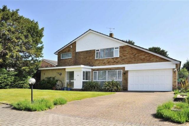  Image of 4 bedroom Detached house for sale in Aspen Copse Bromley BR1 at Aspen Copse, Bickley, Bromley BR1
