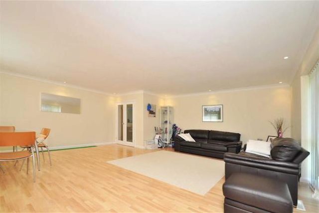 Image of 4 bedroom Detached house for sale in Aspen Copse Bromley BR1 at Aspen Copse, Bickley, Bromley BR1