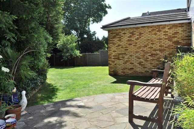  Image of 4 bedroom Detached house for sale in Aspen Copse Bromley BR1 at Aspen Copse, Bickley, Bromley BR1