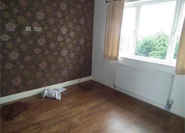  Image of 4 bedroom End of Terrace to rent in Long Elmes Harrow HA3 at Long Elmes, Harrow, Greater London HA3