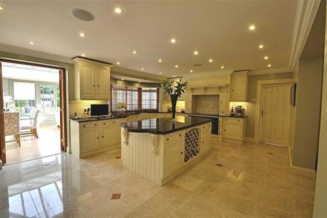  Image of 5 bedroom Detached house for sale in Sunnydale Orpington BR6 at Sunnydale, Orpington BR6