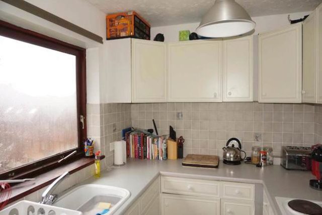  Image of 1 bedroom Flat to rent in Sandhurst Road Tunbridge Wells TN2 at Glendale Court, Sandhurst Road, Tunbridge Wells TN2