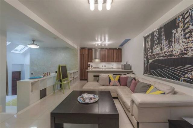  Image of 1 bedroom Flat to rent in Queen's Gate London SW7 at Queens Gate, South Kensington, London SW7