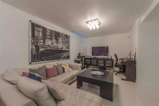  Image of 1 bedroom Flat to rent in Queen's Gate London SW7 at Queens Gate, South Kensington, London SW7