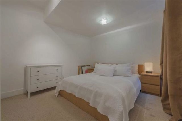  Image of 1 bedroom Flat to rent in Queen's Gate London SW7 at Queens Gate, South Kensington, London SW7