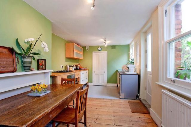  Image of 3 bedroom Terraced house for sale in Sidney Road London N22 at Sidney Road, Bowes Park, London N22