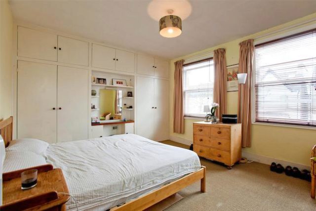  Image of 3 bedroom Terraced house for sale in Sidney Road London N22 at Sidney Road, Bowes Park, London N22