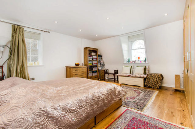  Image of 1 bedroom Flat for sale in Holland Park London W11 at 85 Holland Park, London W11