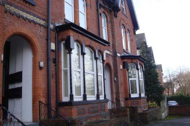 Image of 1 bedroom Flat to rent in Half Edge Lane Eccles Manchester M30 at Half Edge Lane, Eccles, Manchester M30