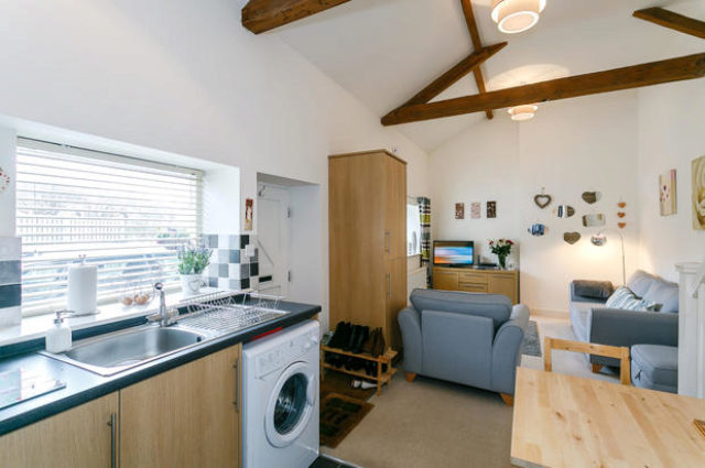  Image of 1 bedroom Terraced house for sale in Lowerhouses Lane Almondbury Huddersfield HD5 at Lowerhouses Lane, Huddersfield HD5