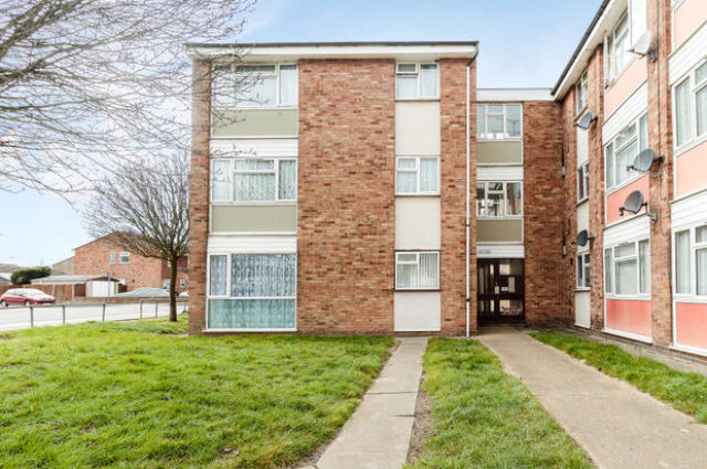  Image of 2 bedroom Flat for sale in Coronation Avenue East Tilbury Tilbury RM18 at East Tilbury, Tilbury RM18
