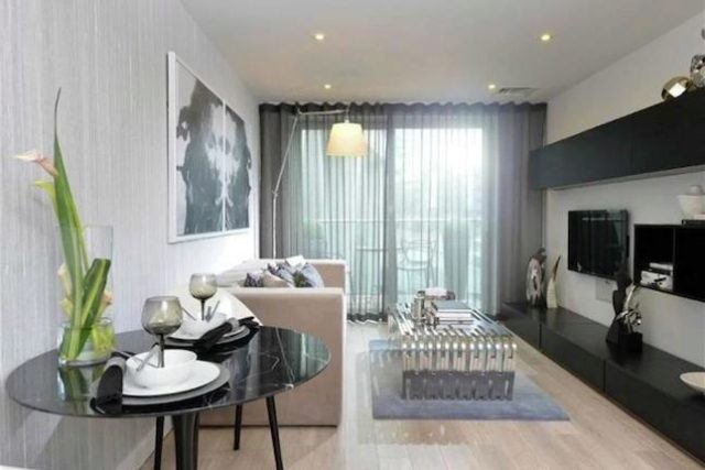  Image of 2 bedroom Flat for sale in Saffron Central Square Croydon CR0 at Saffron Tower, Croydon, London CR0