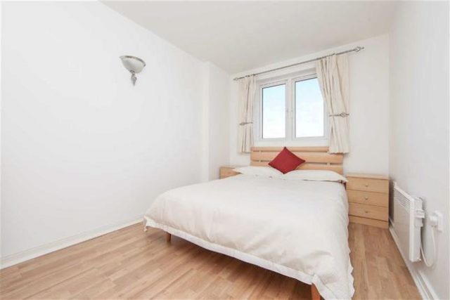  Image of 2 bedroom Flat to rent in Rotherhithe Street London SE16 at Pacific Wharf, London, London SE16