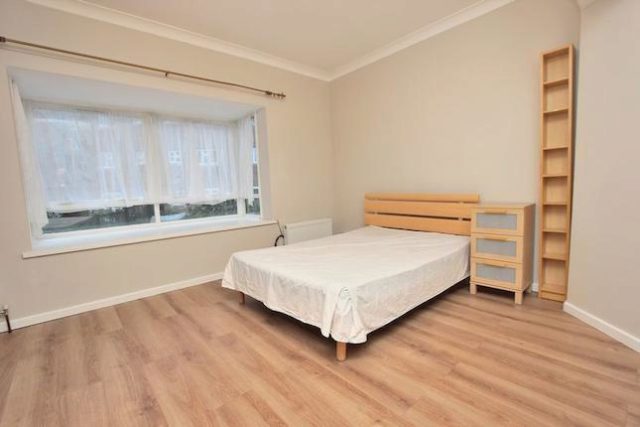  Image of 4 bedroom Terraced house to rent in Royal Hill London SE10 at Royal Hill, Greenwich SE10, Greenwich,