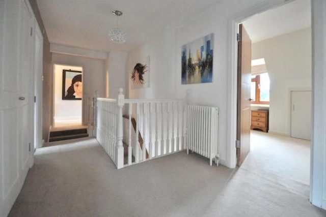  Image of 5 bedroom Detached house for sale in Yester Park Chislehurst BR7 at Yester Park, Chislehurst BR7