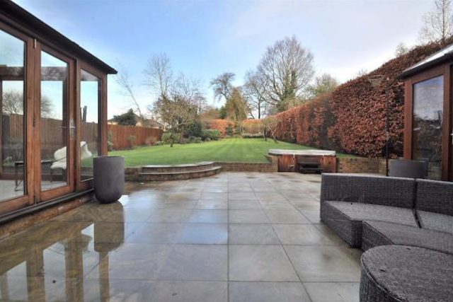  Image of 5 bedroom Detached house for sale in Yester Park Chislehurst BR7 at Yester Park, Chislehurst BR7