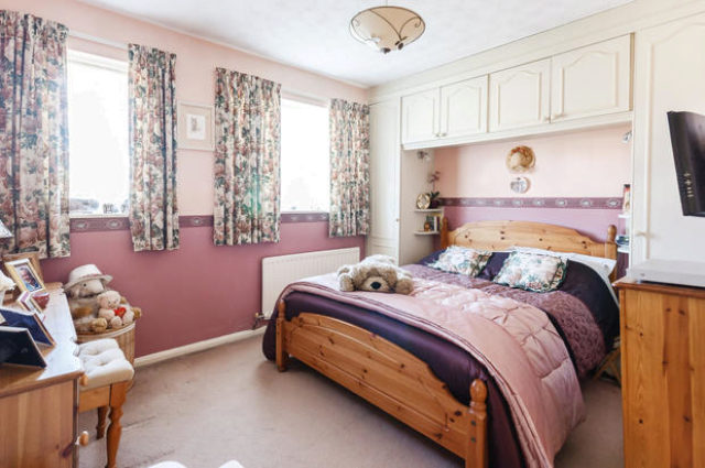  Image of 5 bedroom Detached house for sale in Gawain Grove Stretton Burton-on-Trent DE13 at Gawain Grove, Burton-On-Trent DE13