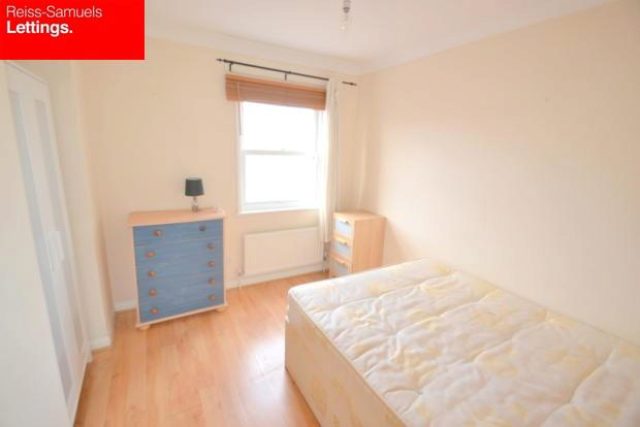  Image of 5 bedroom Town House to rent in Lockesfield Place London E14 at Lockesfield Place, Canary Wharf E14