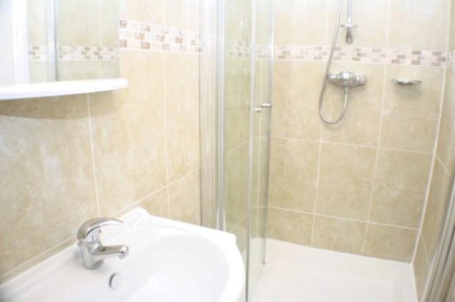  Image of 6 bedroom Town House to rent in Ambassador Square London E14 at Ambassador Square, Docklands E14, Isle Of Dogs, Canary Wharf, Docklands,