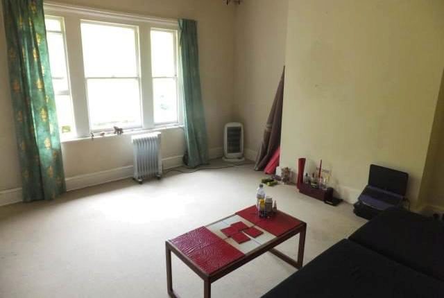  Image of Studio flat to rent in Montacute Gardens Tunbridge Wells TN4 at Montacute Gardens, Tunbridge Wells, Kent TN4