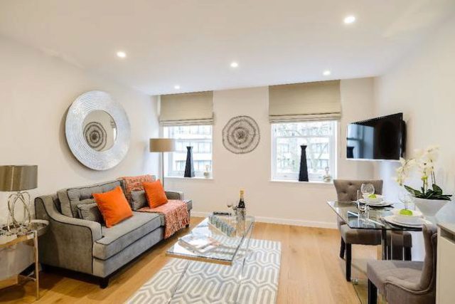  Image of 1 bedroom Flat to rent in Ashburn Gardens London SW7 at Ashburn Gardems, South Kensington, London SW7
