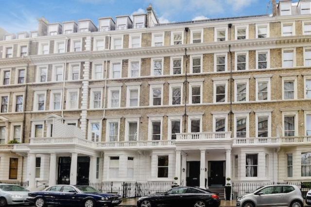  Image of 1 bedroom Flat to rent in Ashburn Gardens London SW7 at Ashburn Gardems, South Kensington, London SW7