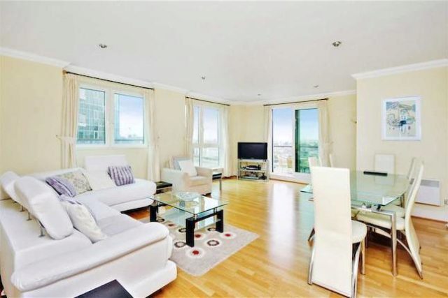  Image of 3 bedroom Flat to rent in St. George Wharf London SW8 at Bridge House, St. George Wharf, Nine Elms, London SW8