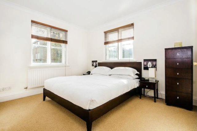  Image of 1 bedroom Flat to rent in Manning Place Richmond TW10 at Manning Place, Richmond TW10