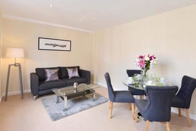  Image of 1 bedroom Flat to rent in Hill Street London W1J at Hill Street, London W1J