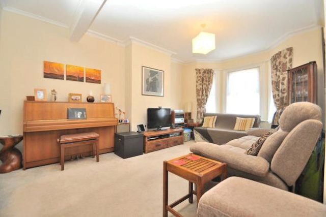  Image of 2 bedroom End of Terrace for sale in Palmerston Road Farnborough Orpington BR6 at Palmerston Road, Farnborough, Orpington BR6
