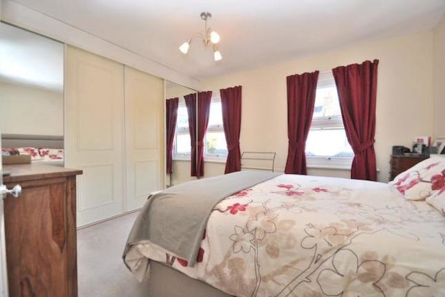  Image of 2 bedroom End of Terrace for sale in Palmerston Road Farnborough Orpington BR6 at Palmerston Road, Farnborough, Orpington BR6