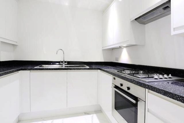 Image of 2 bedroom Flat to rent in Lexham Gardens London W8 at Lexham Gardens, Kensington W8