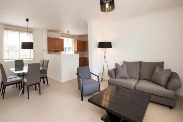  Image of 2 bedroom Flat to rent in Fulham Road London SW3 at Fulham Road, London SW3
