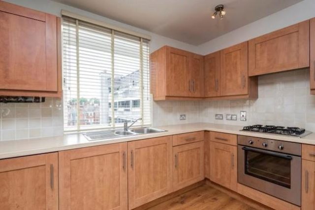  Image of 2 bedroom Flat to rent in Fulham Road London SW3 at Fulham Road, London SW3