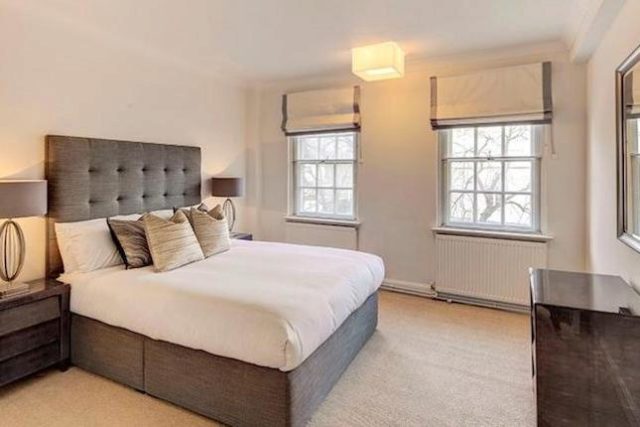  Image of 2 bedroom Flat to rent in Fulham Road London SW3 at Fulham Road, London SW3