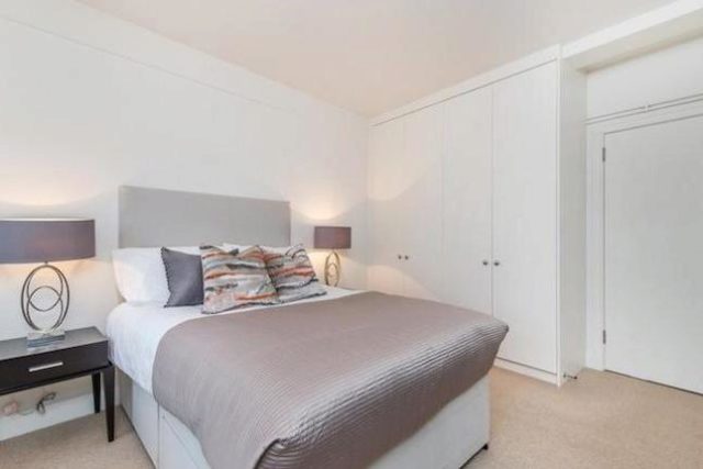  Image of 2 bedroom Flat to rent in Fulham Road London SW3 at Fulham Road, London SW3