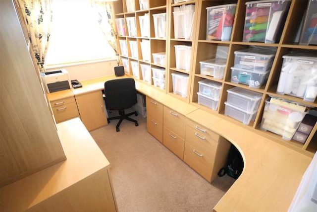  Image of 3 bedroom Detached house for sale in Purbeck Road Rushden NN10 at Purbeck Road, Rushden NN10