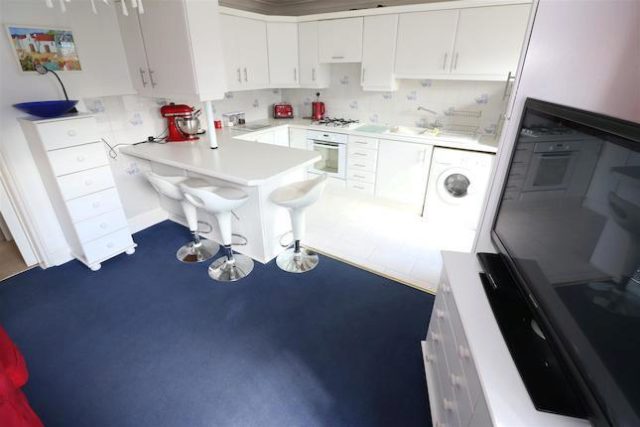  Image of 3 bedroom Detached house for sale in Purbeck Road Rushden NN10 at Purbeck Road, Rushden NN10